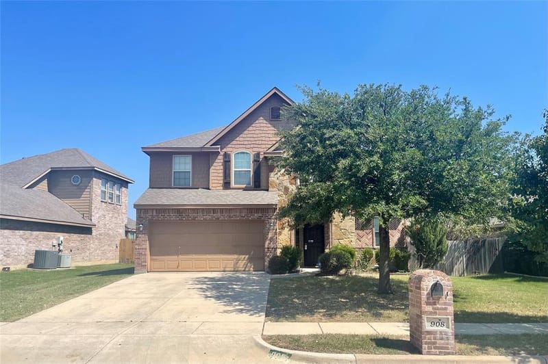 908 John Kennedy Drive, Saginaw TX 76179