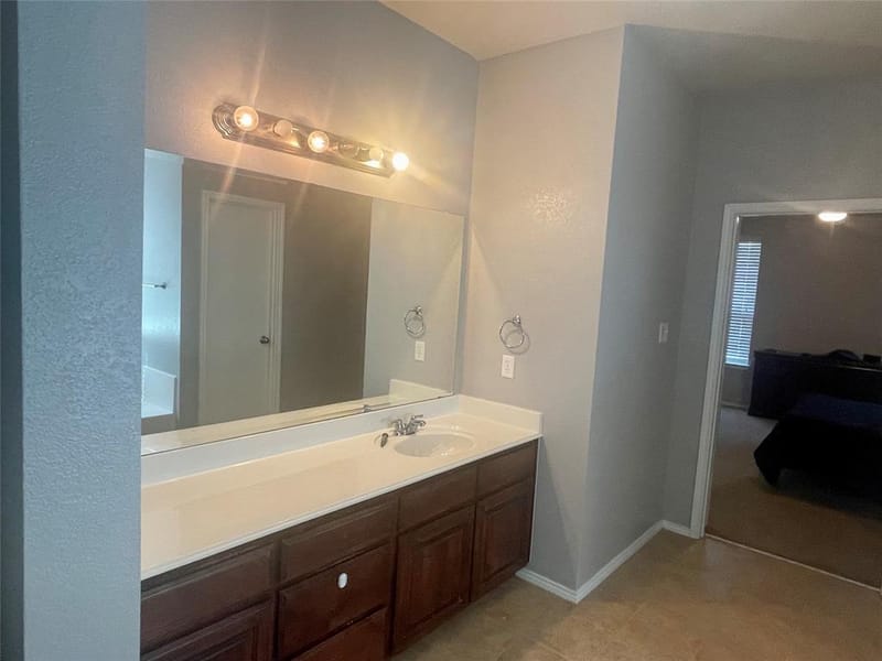 908 John Kennedy Drive, Saginaw TX 76179 - Photo 8