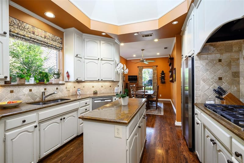 11904 Forest Lakes Lane, Dallas TX 75230 - Photo 10