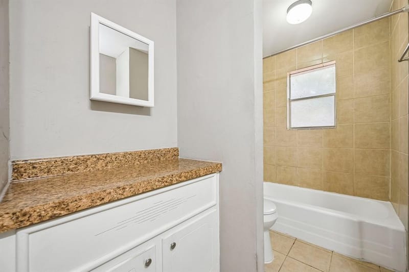 105 S Hickory Avenue, Denison TX 75020 - Photo 16