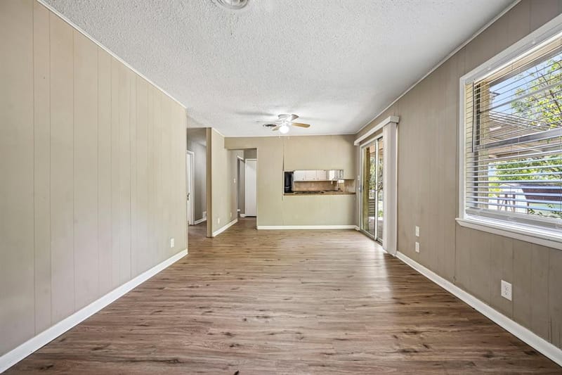 105 S Hickory Avenue, Denison TX 75020 - Photo 9