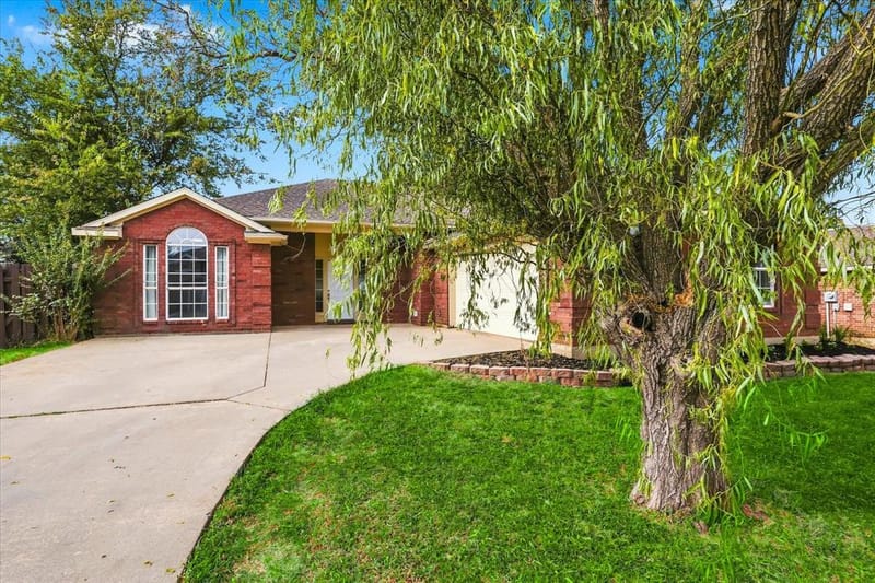 208 Cory Court, Krum TX 76249 - Photo 3