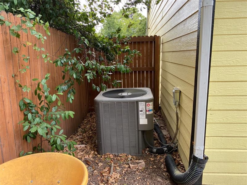 406 S Jefferson Street S, Irving TX 75060 - Photo 27