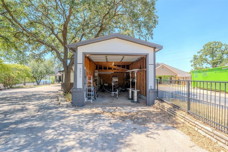6371 Beacon Vista Circle, Granbury TX 76049 - Photo 27
