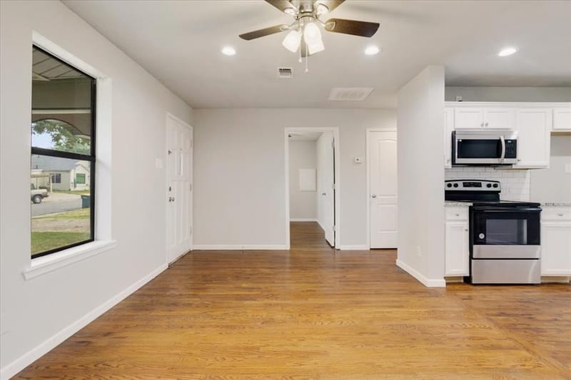 1310 W Laurel Street, Sherman TX 75092 - Photo 6