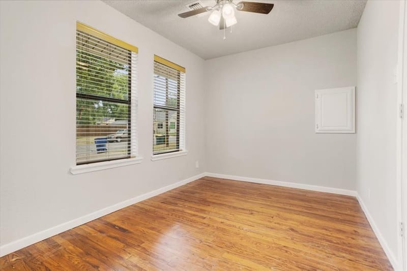 1310 W Laurel Street, Sherman TX 75092 - Photo 14