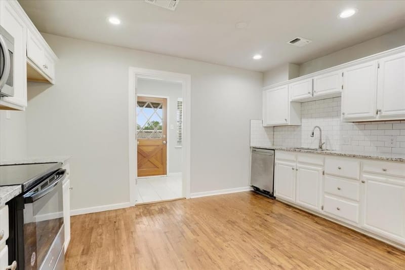 1310 W Laurel Street, Sherman TX 75092 - Photo 8