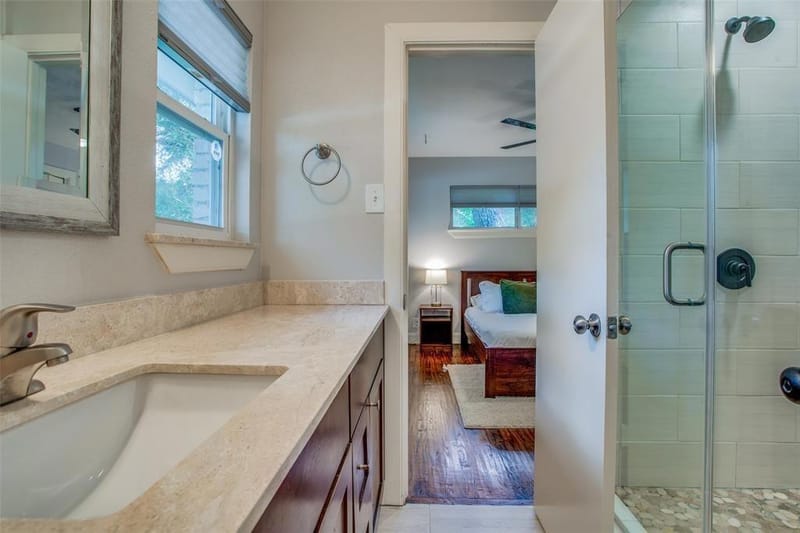 2824 W Kiest Boulevard, Dallas TX 75233 - Photo 10