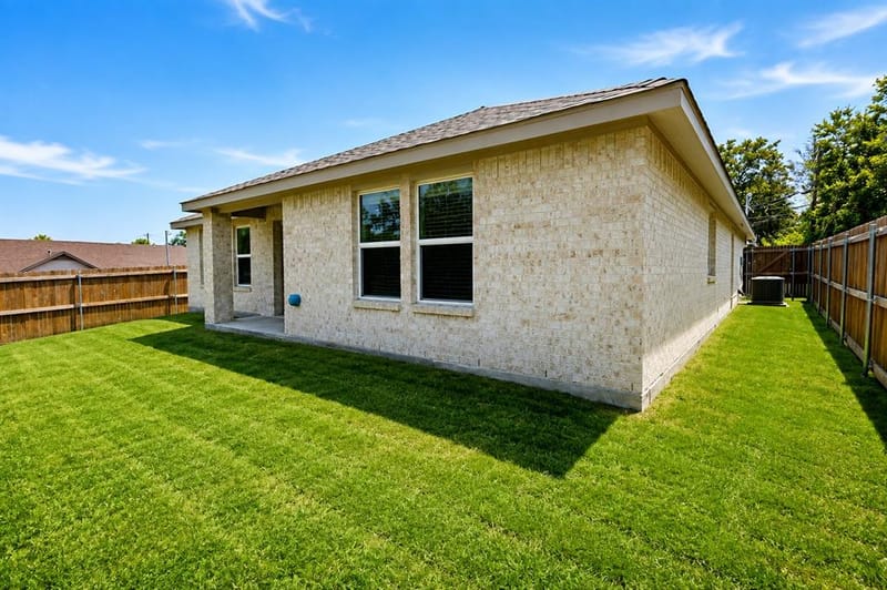 1420 Marshall Street, Greenville TX 75401 - Photo 38