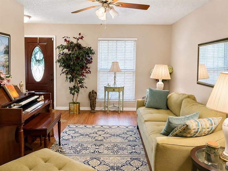 3122 Lark Lane, Irving TX 75062 - Photo 10