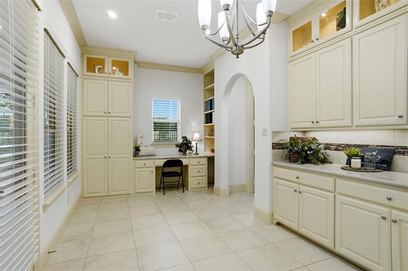 667 Creekway Drive, Irving TX 75039 - Photo 11