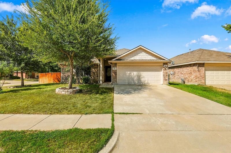 4301 Grassmere Road, Fort Worth TX 76244