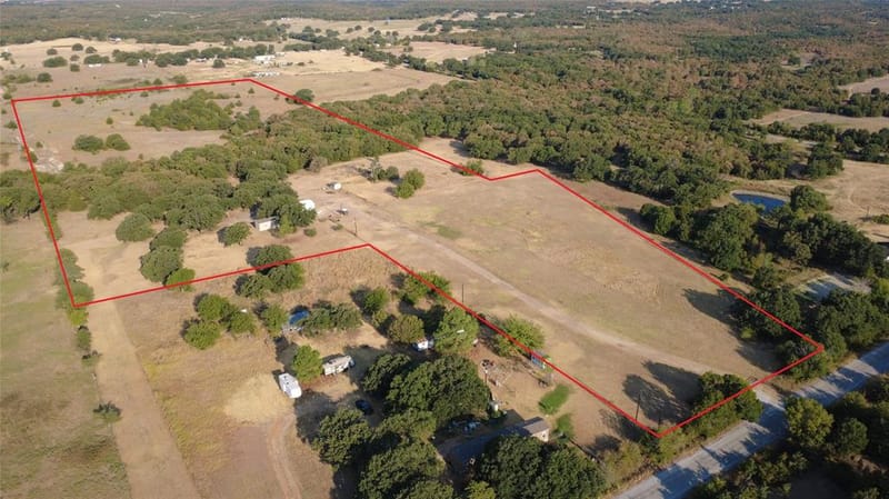 249 Hildreth Pool Road, Bowie TX 76230 - Photo 2