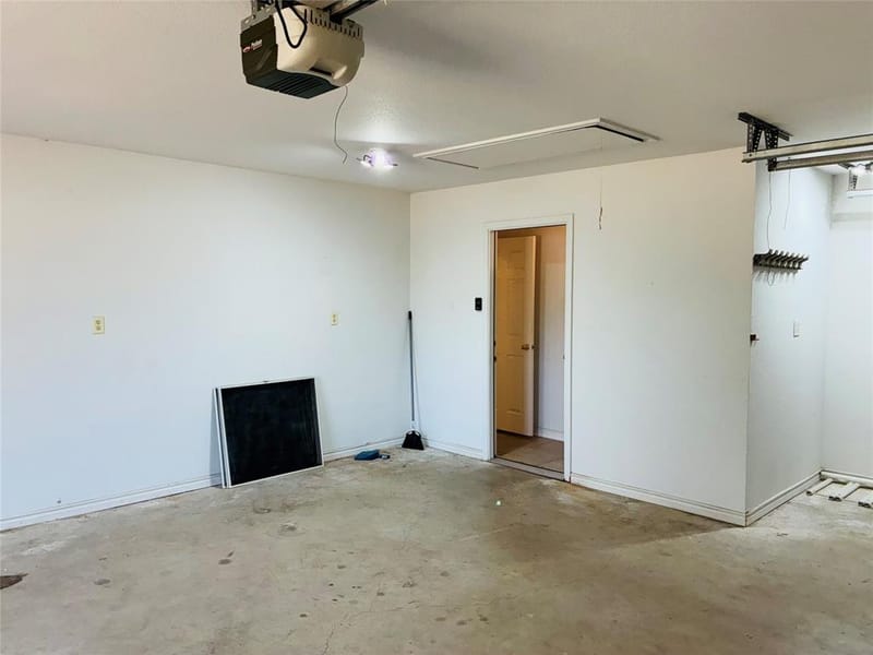6703 Lejeune Court, Granbury TX 76049 - Photo 32