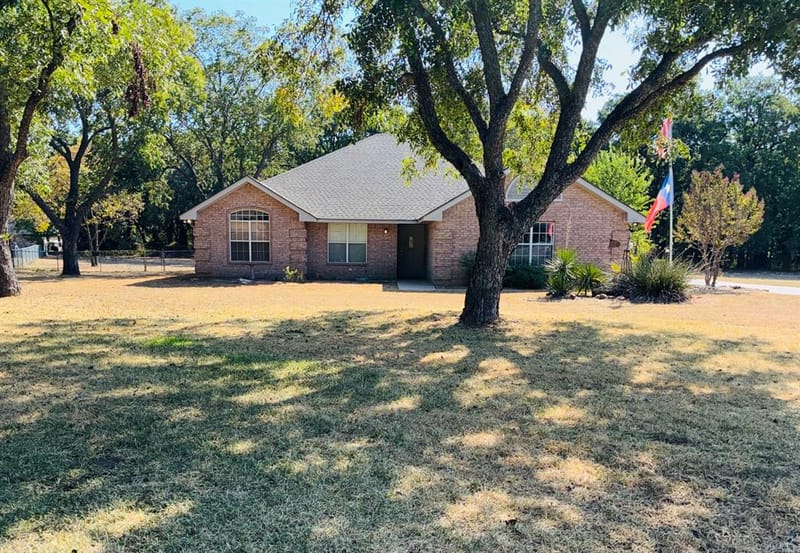 6703 Lejeune Court, Granbury TX 76049