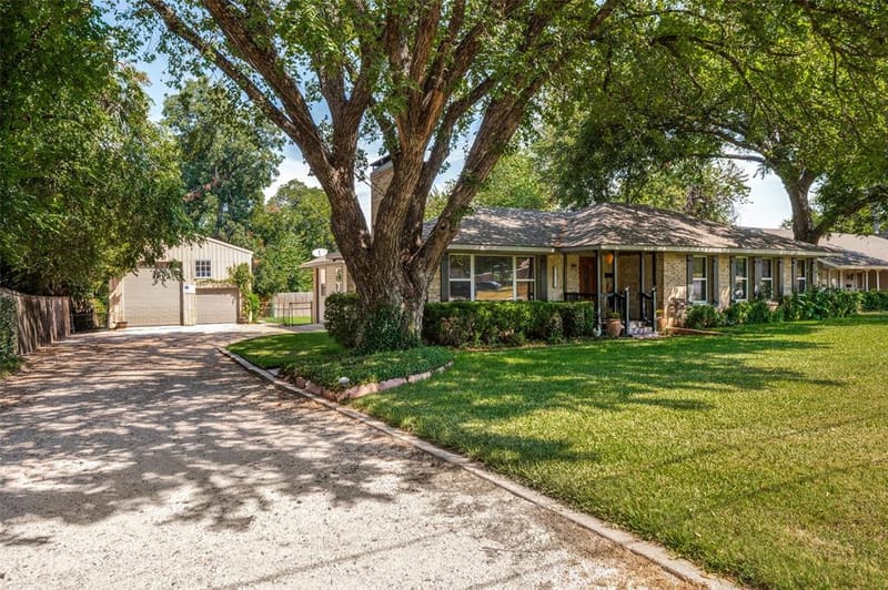 1515 Francis Street, Carrollton TX 75006 - Photo 3