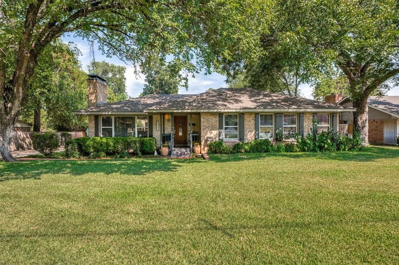 1515 Francis Street, Carrollton TX 75006