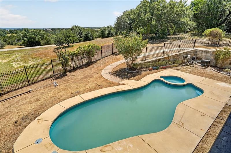 6305 CARNEGIE Court, Cleburne TX 76033 - Photo 23