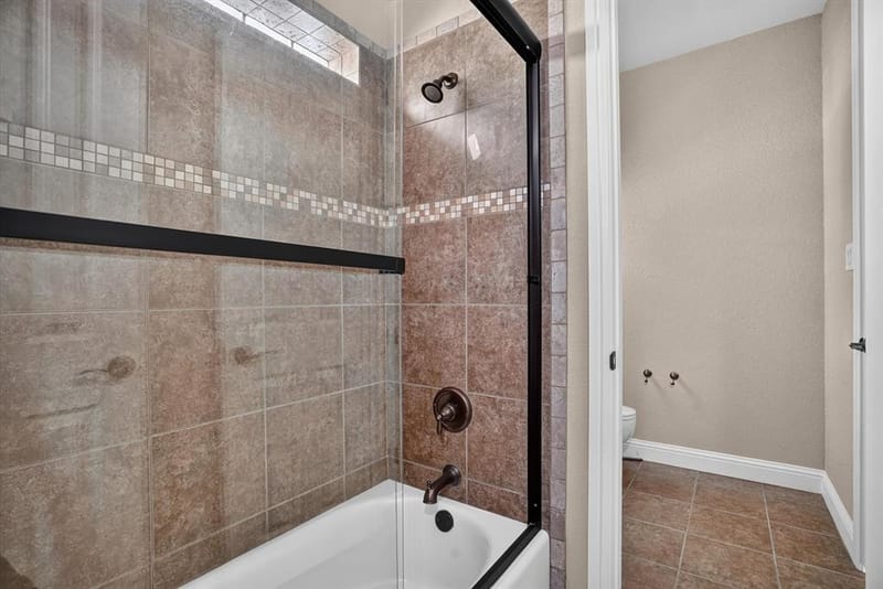 6305 CARNEGIE Court, Cleburne TX 76033 - Photo 20