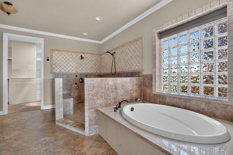 6305 CARNEGIE Court, Cleburne TX 76033 - Photo 15