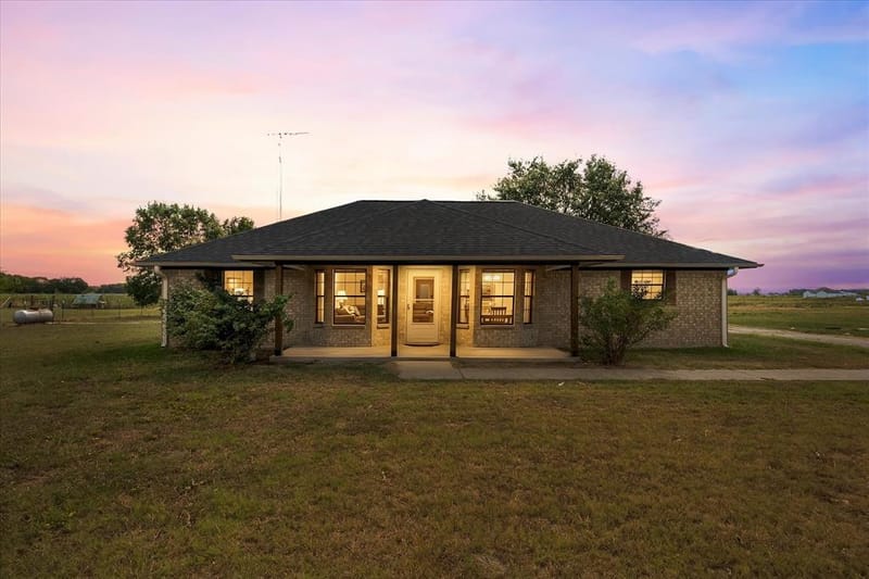 6006 County Road 4604, Commerce TX 75428