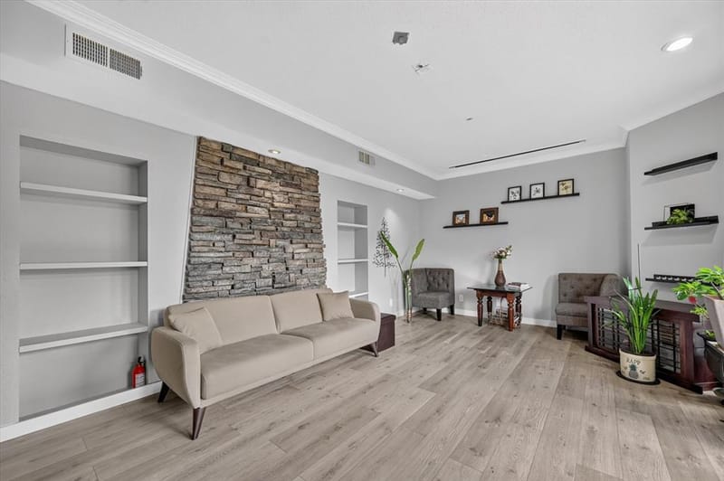 4040 Avondale Avenue # 309, Dallas TX 75219 - Photo 6