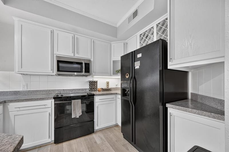 4040 Avondale Avenue # 309, Dallas TX 75219 - Photo 8