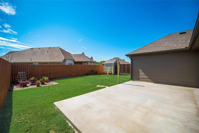 141 Shawnee Street, Greenville TX 75402 - Photo 21