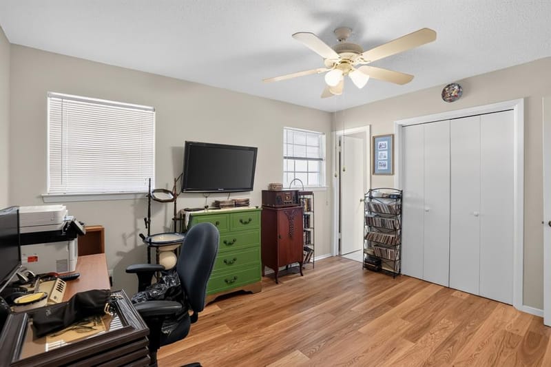 2125 Meadow Glen, Irving TX 75060 - Photo 30