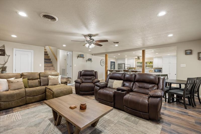1516 N Lakeview Drive, Palo Pinto TX 76484 - Photo 11