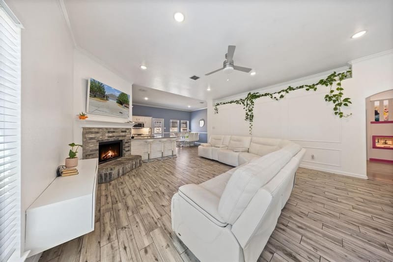 8275 Clarksprings Drive, Dallas TX 75236 - Photo 8
