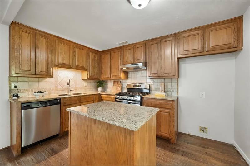 2620 S Adams Street, Fort Worth TX 76110 - Photo 14