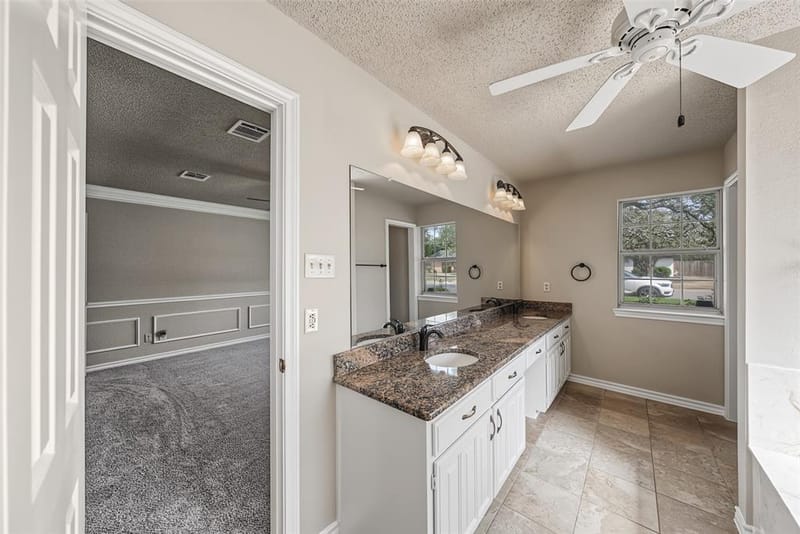 1500 Arrowhead Drive, Pantego TX 76013 - Photo 24