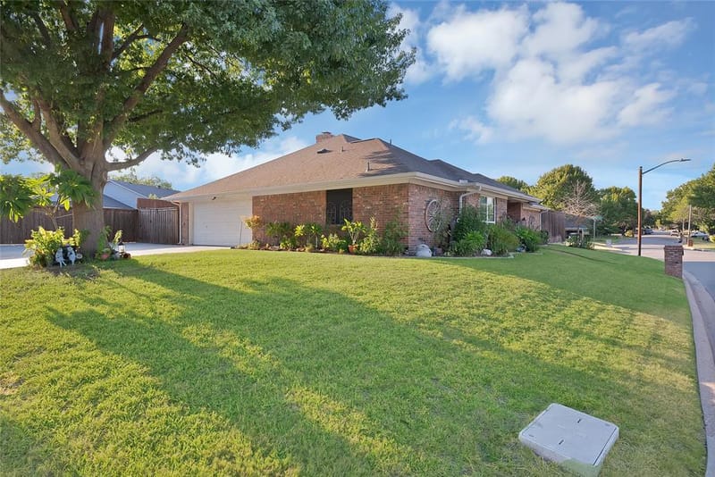 3840 Devonaire Drive, Fort Worth TX 76008 - Photo 35
