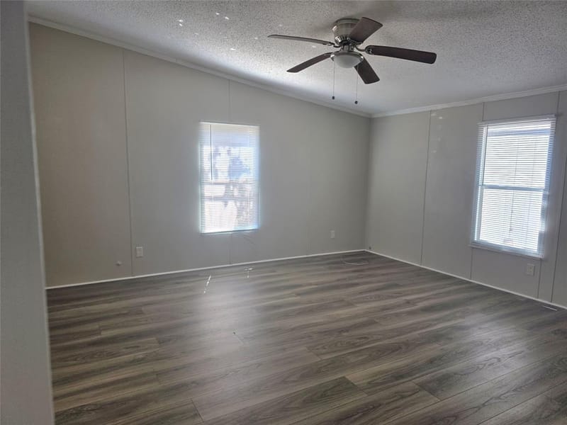 100 Crow Street, Mabank TX 75156 - Photo 9