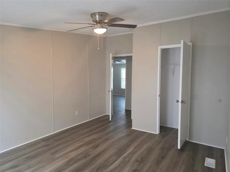 100 Crow Street, Mabank TX 75156 - Photo 25