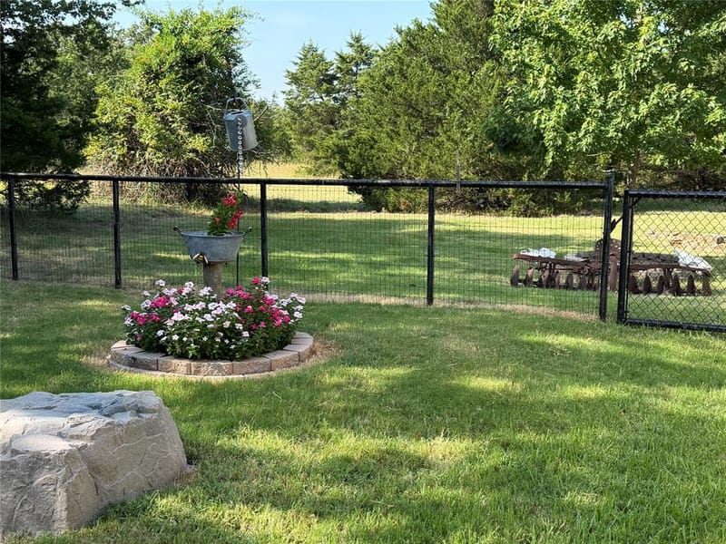 10442 County Road 2434, Terrell TX 75160 - Photo 20