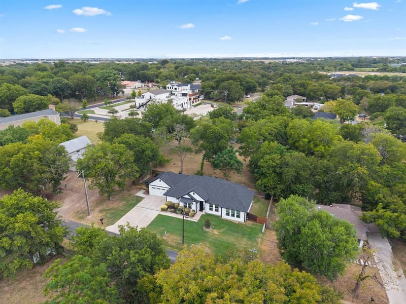 407 W Light Street, Waxahachie TX 75165 - Photo 4