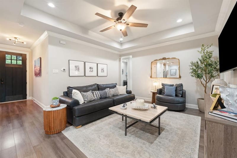 407 W Light Street, Waxahachie TX 75165 - Photo 8