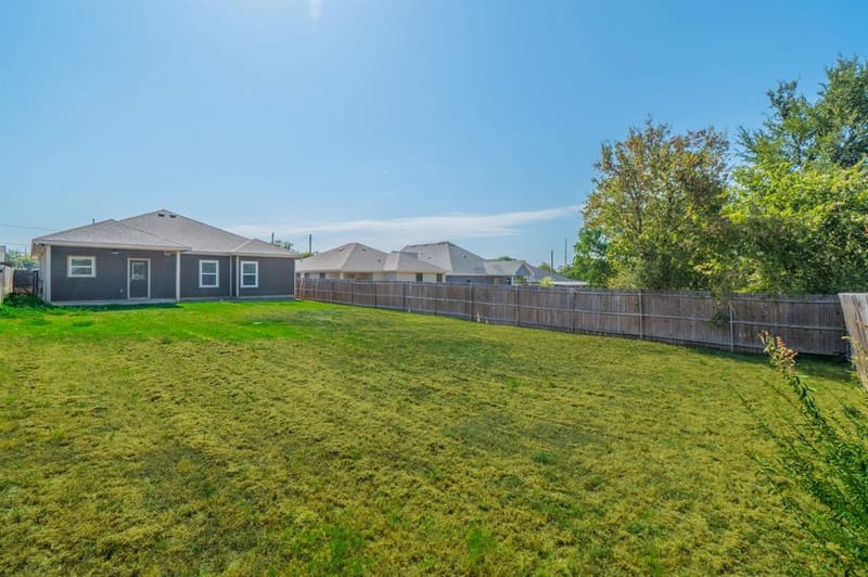 2016 Langston Street, Fort Worth TX 76105 - Photo 23