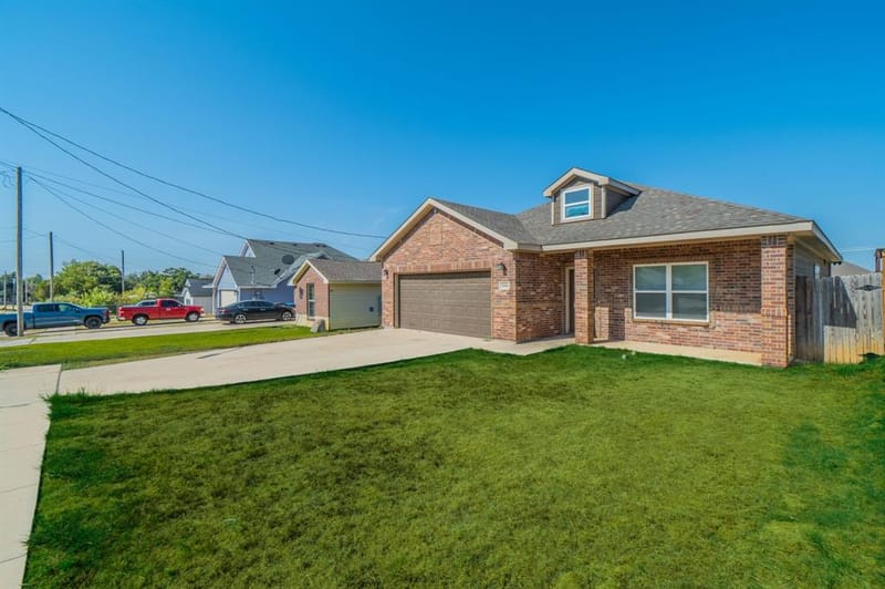 2016 Langston Street, Fort Worth TX 76105 - Photo 22