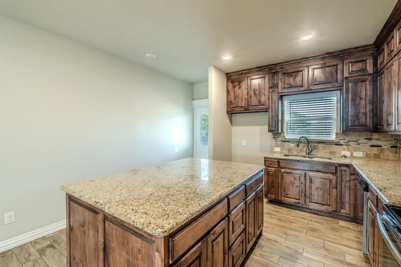 2016 Langston Street, Fort Worth TX 76105 - Photo 7