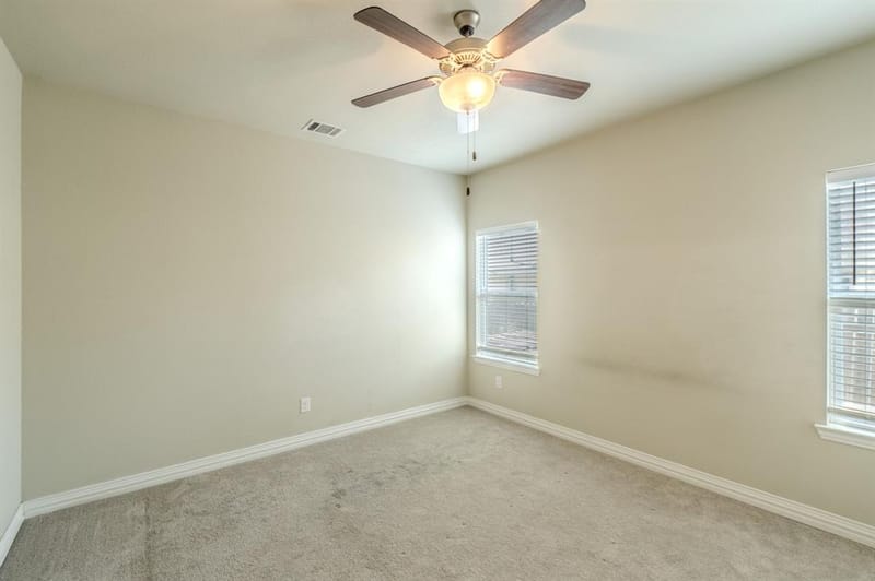 2016 Langston Street, Fort Worth TX 76105 - Photo 9