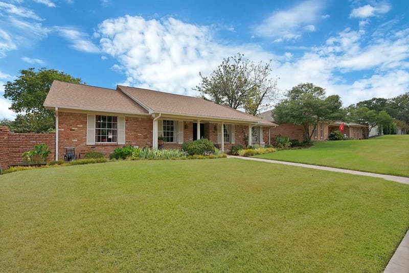 9630 Fallbrook Drive, Dallas TX 75243 - Photo 36
