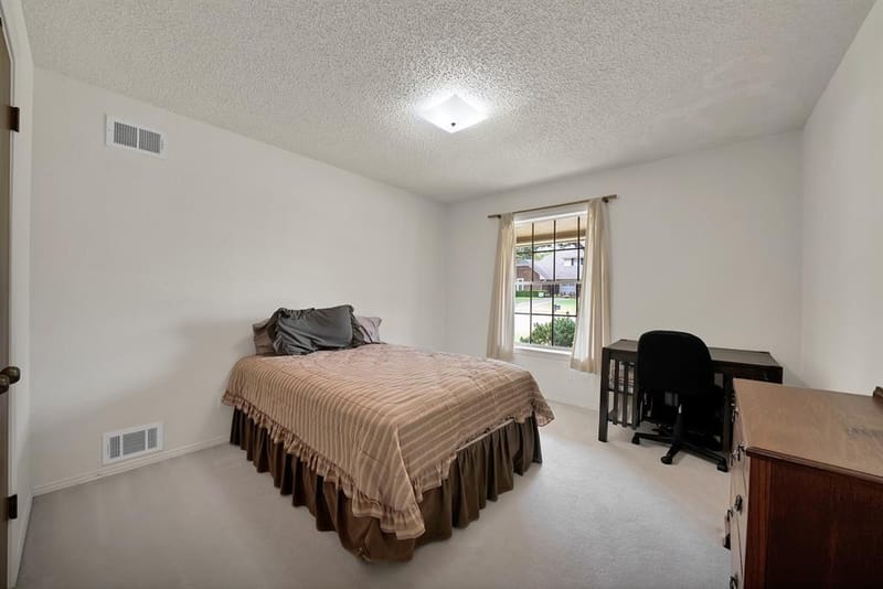 9630 Fallbrook Drive, Dallas TX 75243 - Photo 20