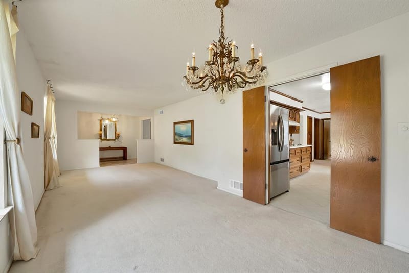 9630 Fallbrook Drive, Dallas TX 75243 - Photo 14