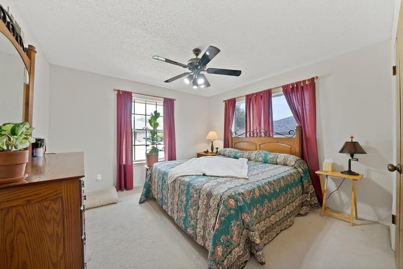 9630 Fallbrook Drive, Dallas TX 75243 - Photo 19
