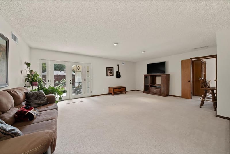 9630 Fallbrook Drive, Dallas TX 75243 - Photo 25