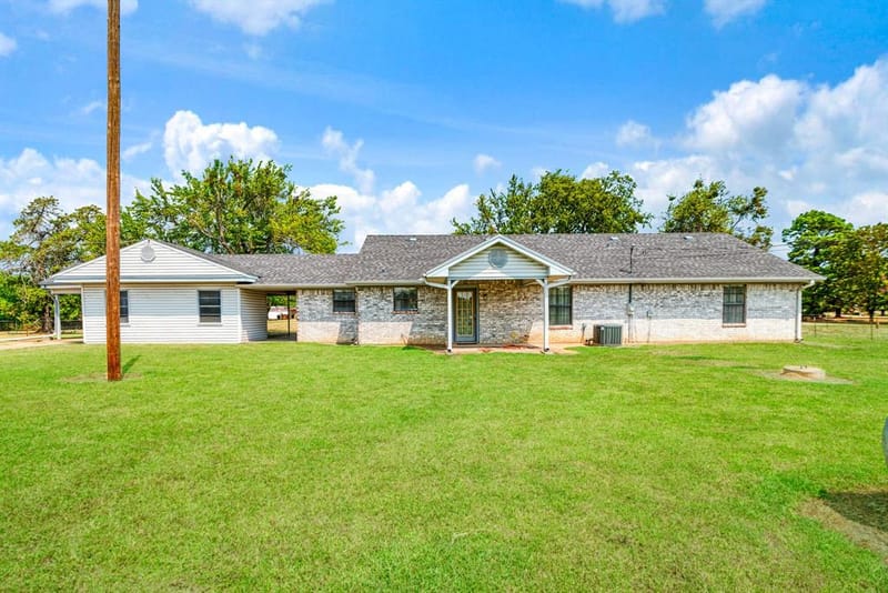 537 Farm Road 2820, Sumner TX 75486 - Photo 23