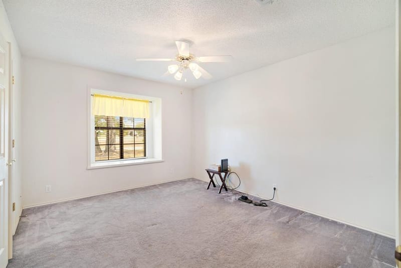 537 Farm Road 2820, Sumner TX 75486 - Photo 11
